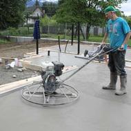 بتن ریزی با ماله پروانه