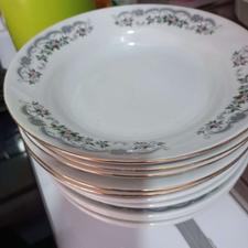 دودست بشقاب غداخوری چینی سالم تمیز هست