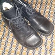 پوتین ایتالیا یی سایز 39 تمام چرم