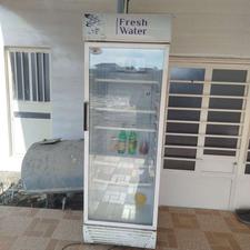 یخچال تمیز و سالم بدلیل تغیر شغل به فروش میرسد