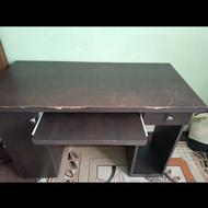 میز تحریر قهوه ای