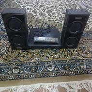 یک عدد دستگاه دی وی دی فلش خور درحدنوسالم فروشی