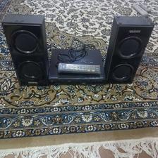 یک عدد دستگاه دی وی دی فلش خور درحدنوسالم فروشی