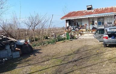 خانه لبه ساحل فروشی