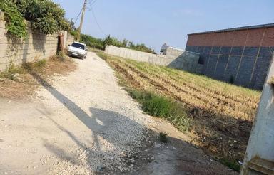 800متر قابل تفکیک روستای نوذراباد.دارای سند