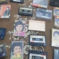 70عدد نوار کاست و ویدیو اکبند و قدیمی