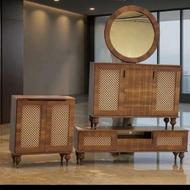 کنسول های چوبی باطرح های کلاسیک