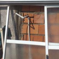 در کشویی المینیومی با چهار چوب