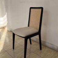 صندلی پشت حصیری