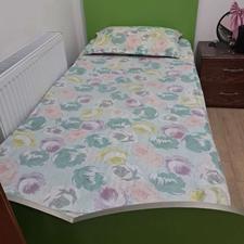 تخت یک نفره