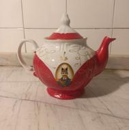 قوری بزرگ و با طرحی زیبا و نو