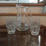 تنگ و لیوان خارجی