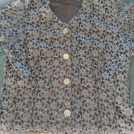 بلوزمجلسی تک دارم یک بااستفاده کردم نو