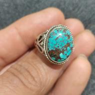 انگشتر فیروزه نیشابوری بشرط مغز سنگ شجر عنکبوتی