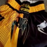 روپایی و وسایل کیک بوکس