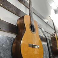 گیتار یاماها c70