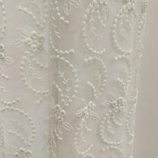 سه عدد پرده پانچ نو با پارچه برجسته گیپور رنگ کرم نباتی