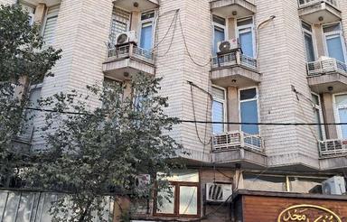 فروش یک واحد مسکونی و موقعیت اداری .......