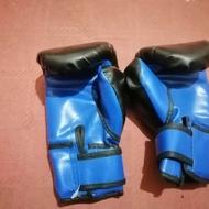 دستکش بوکس.