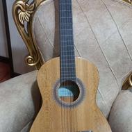 گیتار c50 یونیک