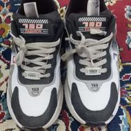 فروش کتونی اصل مارک FASHION