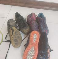 3جفت کفش 2جفت استوک دار 1 جفت استوک ریز سایز 30 استوک دار