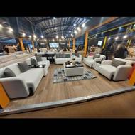 مبلمان راحتی که از نمایشگاه خریداری شد و نو است