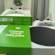 کنسول بازی Xbox seri s دو دسته با حافظه 512 در حد نو