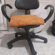 صندلی چرخشی اداری