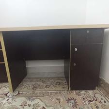 میز تحریر رنگ مشکی