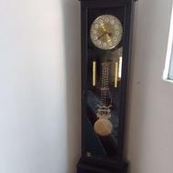 ساعت ایستاده چوبی سالم