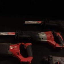 اره افقی برشارژی میلواکی m18