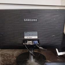 مانیتور کیس