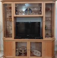 ویترین چوبی شیشه ای