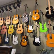 فروش گیتار کلاسیک و...