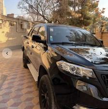 مکث موتور کلوت 1403 مشکی فوق العاده سلامت