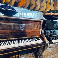 پیانو طرح آکوستیک//هایگلاس ترک//آمل