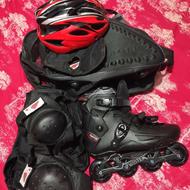 اسکیت سایز 43-44. با لوازم کامل ایمنی