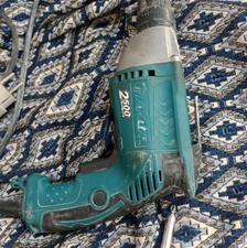 اسکروگان ماکیتا