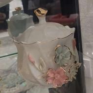 سرویس پذیرایی به همراه ویترین