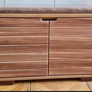 جاکفشی نشیمن دار