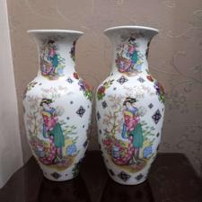 یک‌جفت گلدان عتیقه ژاپنی