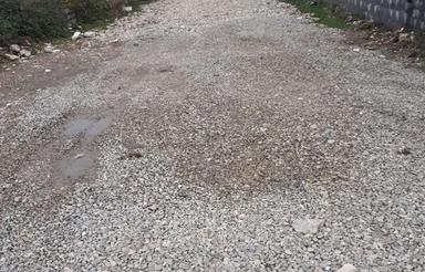 چهارصد متر مربع زمین دارای دیوار در هچیرود