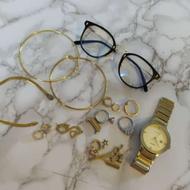 مقداری اکسسوری و عینک ساعت فروخته شد