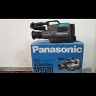 دوربین فیلمبرداری انالوگ VHS