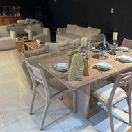 نگهبان جوان و مجرد با جای خواب