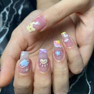 خدمات ناخن و مژه با بهترین کیفیت و مناسبترین قیمت