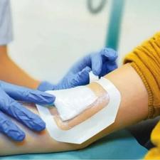 پانسمان و تزریقات در منزل