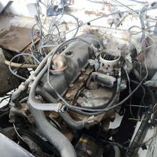 موتور پاژن لندرور سانتانا 2500 کاملا سالم با دور چین کامل