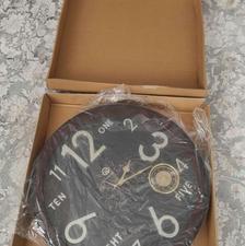 ساعت دیواری